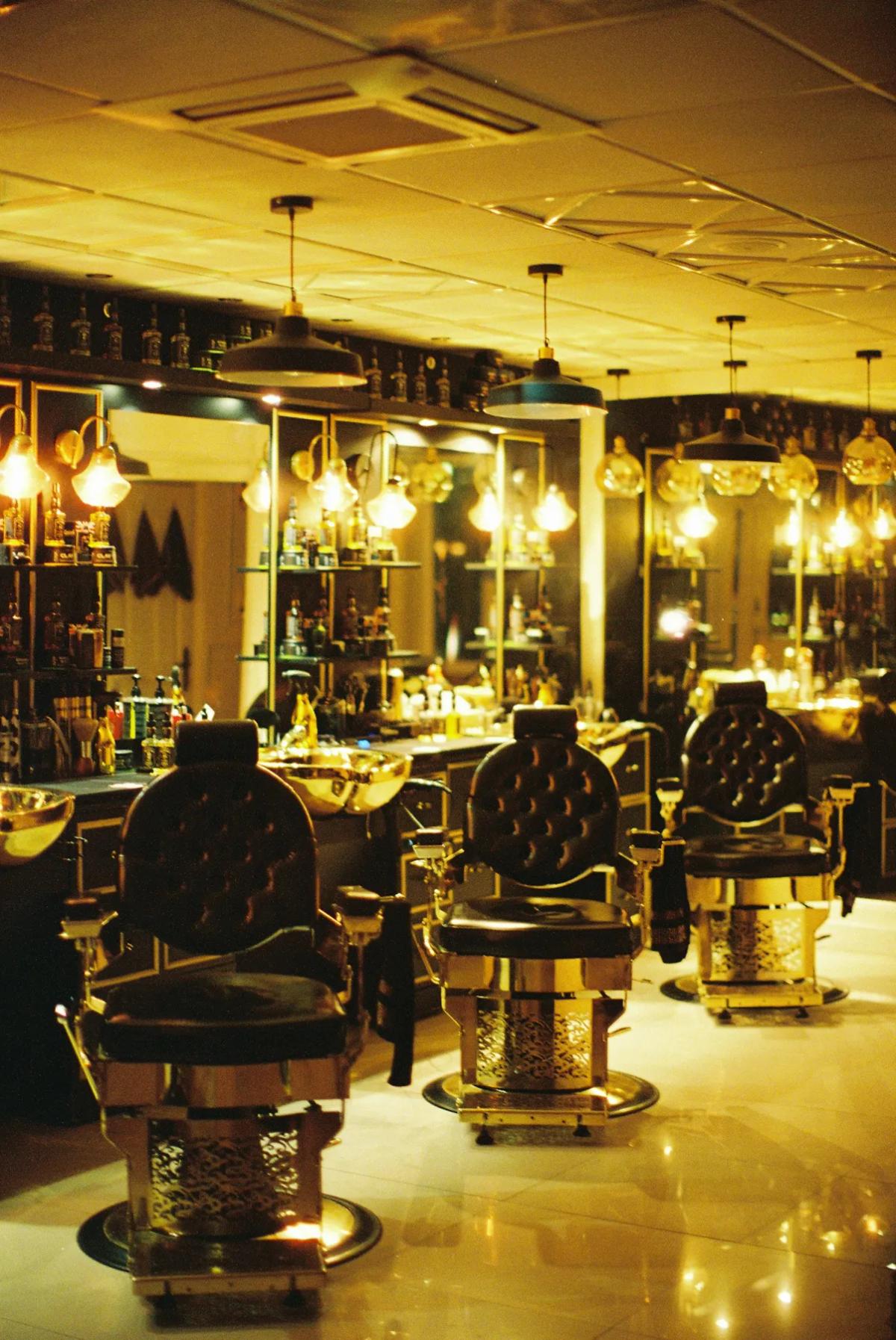 Salon de barbier équipé