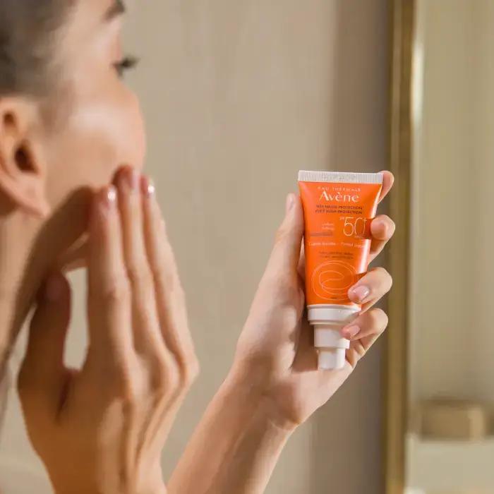 Avène AVENE SOLAIRE CREME TEINTEE 50+ 50ML