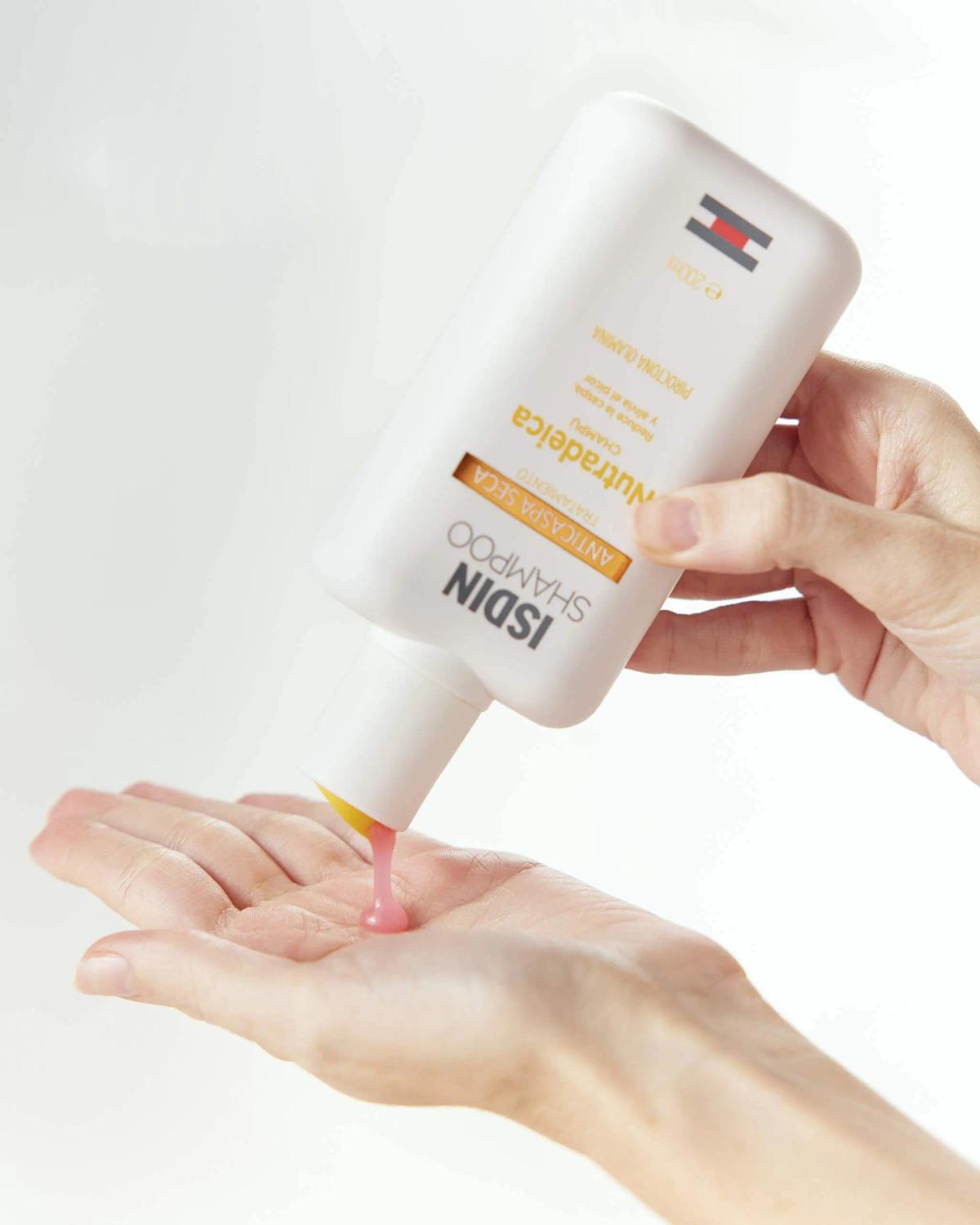 Isdin NUTRADEICA DRY DANDRUFF 200ML