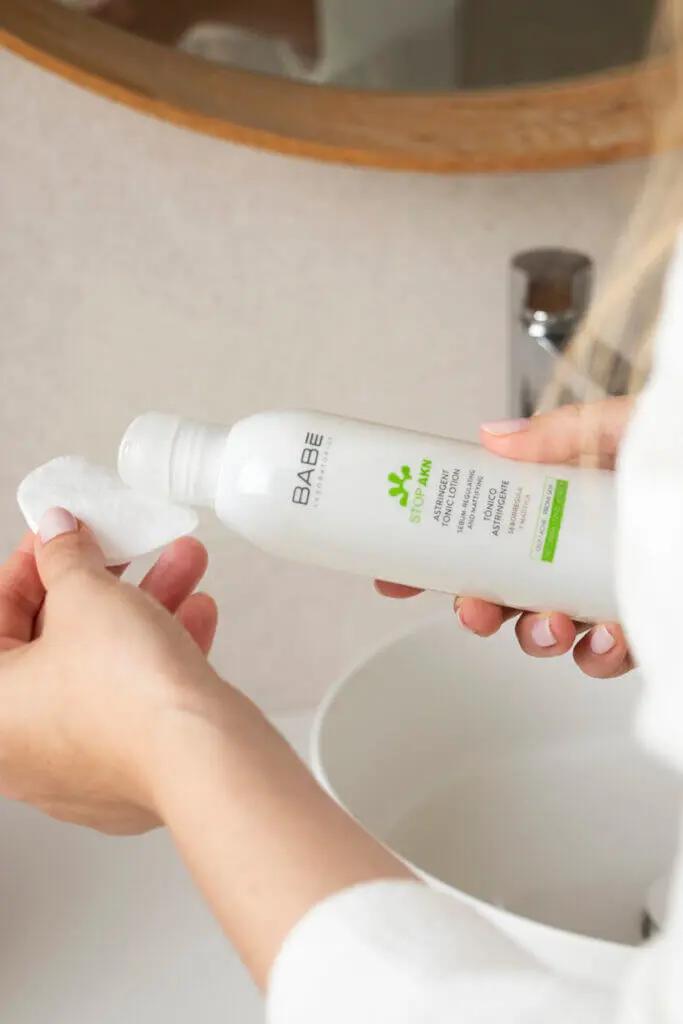 BABE STOP AKN LOTION TONIQUE ASTRIGENTE