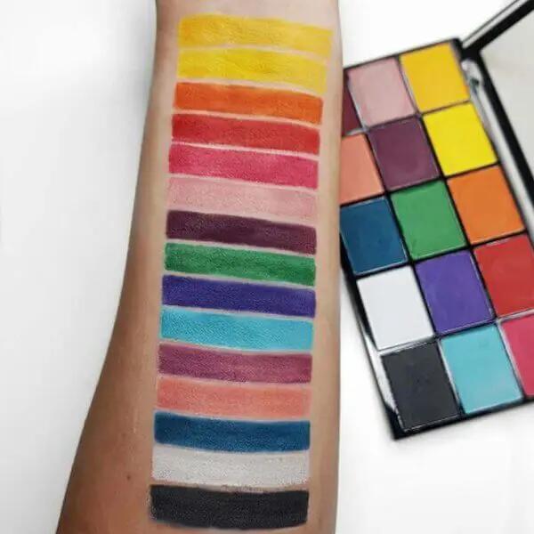 Revolution RELOADED MARVELLOUS MATTES PALETTE DE FARDS A PAUPIERES