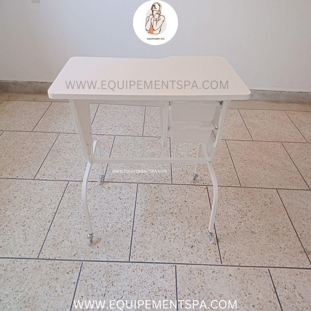 TABLE MANUCURE EQP03