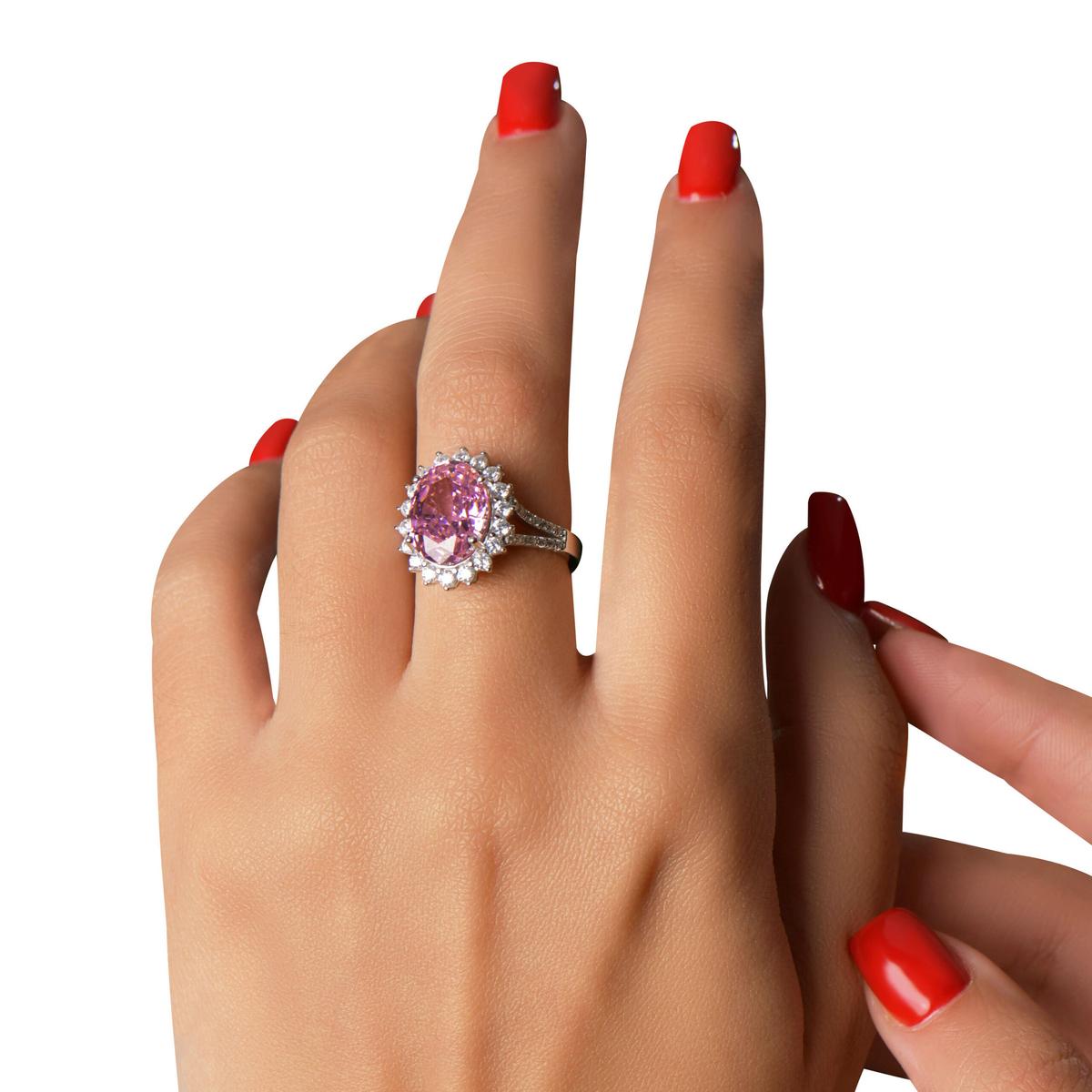 Bague halo avec pierre violette.