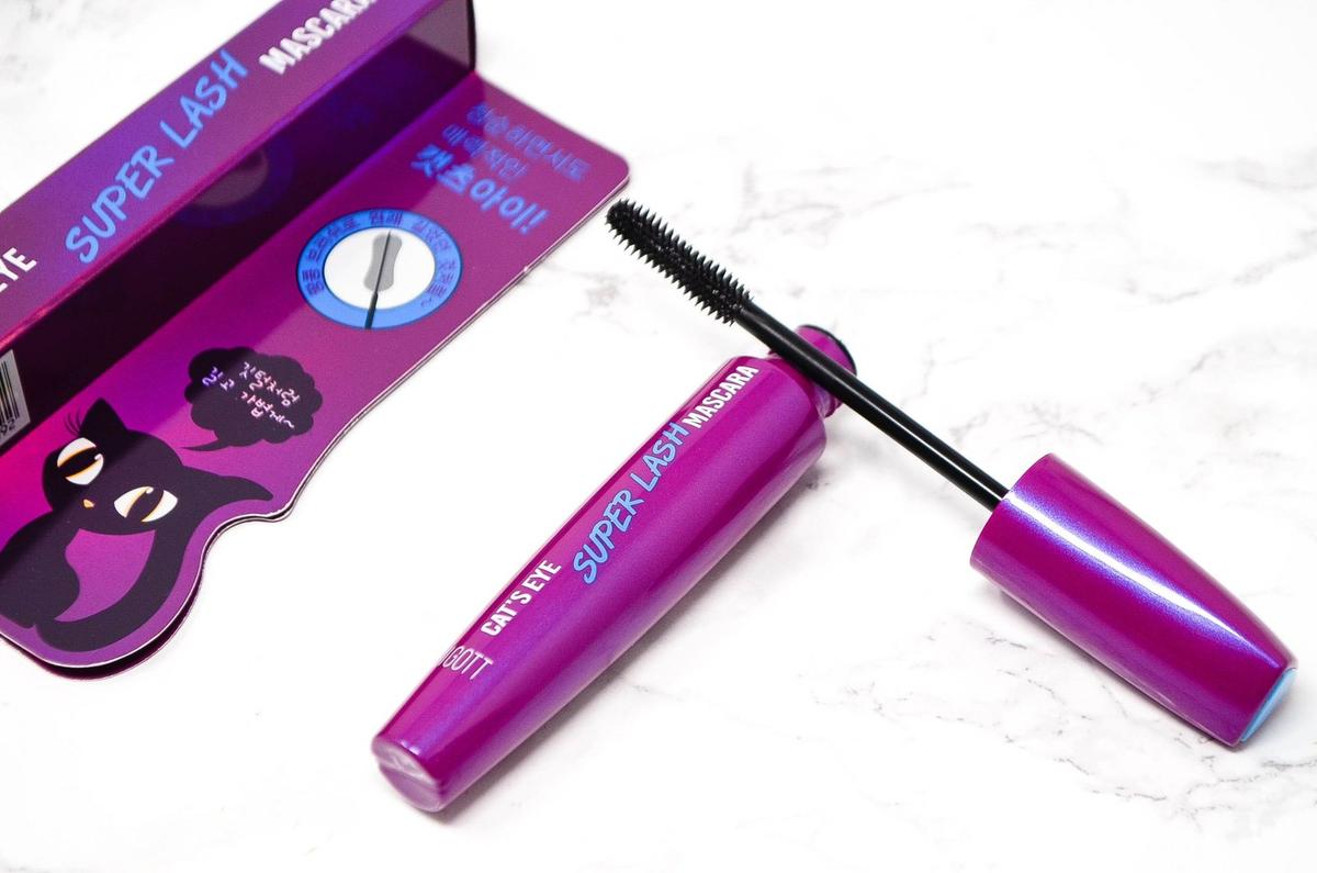 Jigott CAT`S EYE SUPER LASH MASCARA