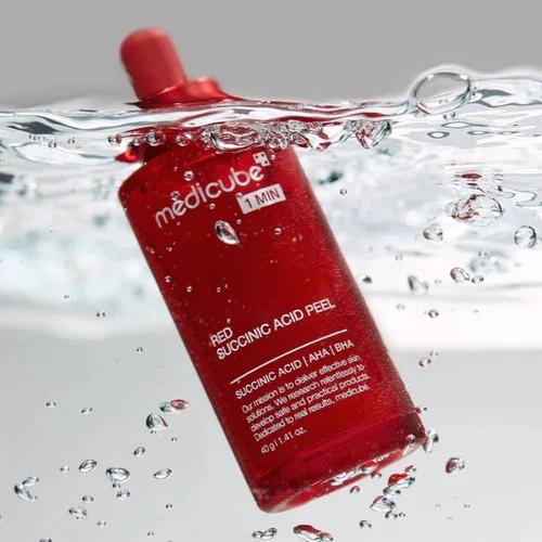 Medicube Red Acne Succinic Acid Peel Sérum peeling 40g