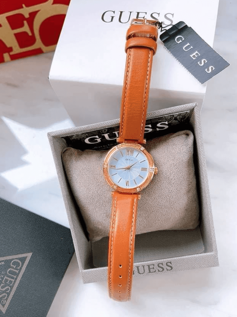 Guess Montre Femme Montre pratique chic