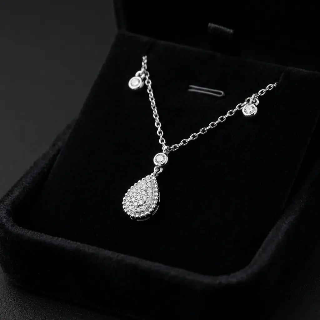 Collier Argent Astoria