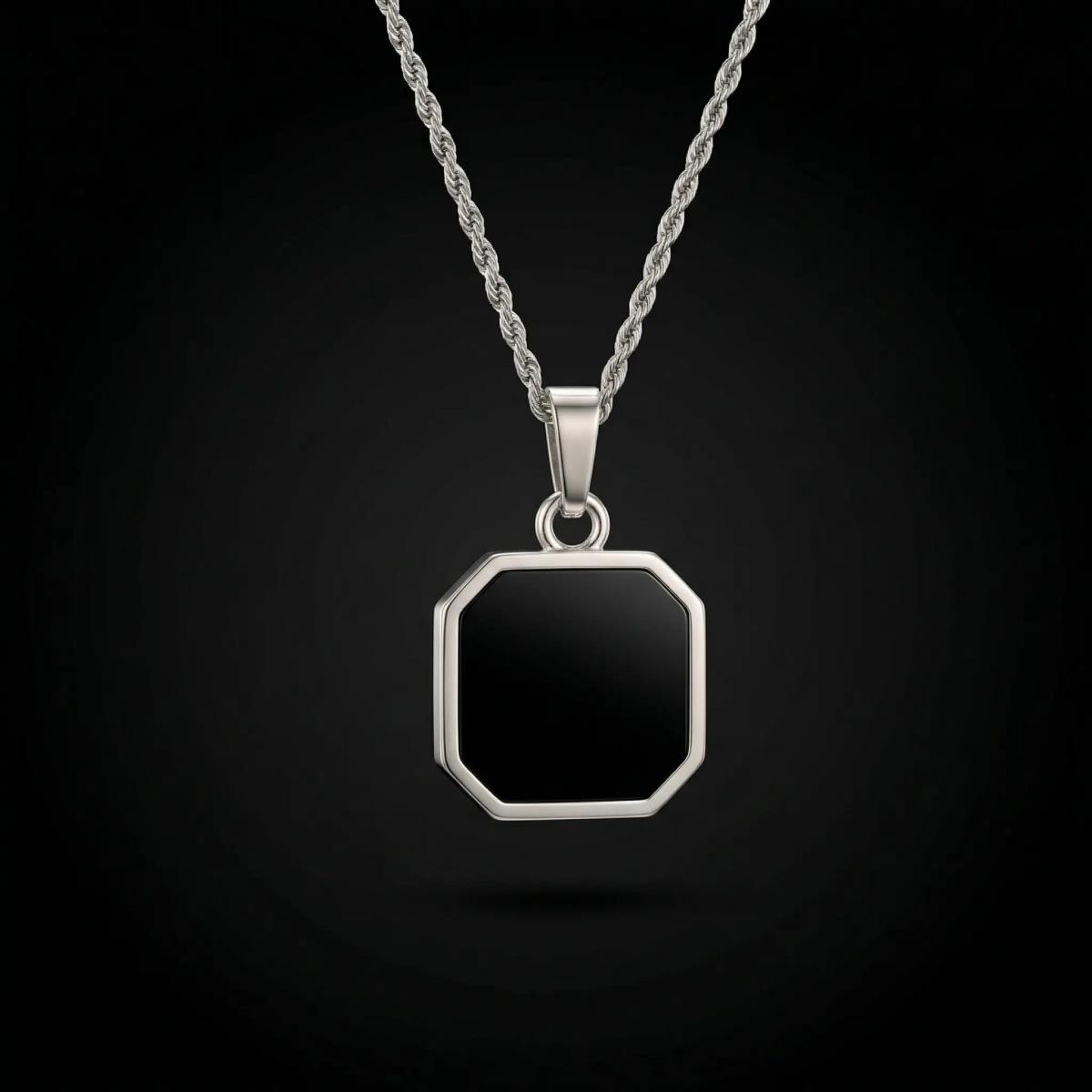 Chaine et pendentif Tavado